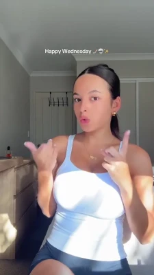 ellamiidgleyy - Who wants to replace my hands 🙌🏾?