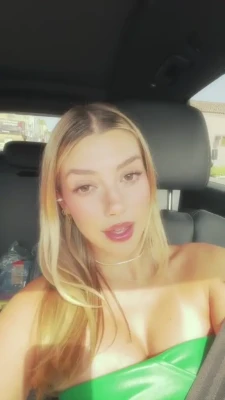 itssissysheridan - My eyes are up here 😉