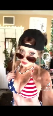 pipssqueakss - 😱😈🍑🍑🍑👀👅  Shot by @karrde_pl 🔞🔞🔞