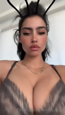 thecaligirl - What’s your fantasy? ✨