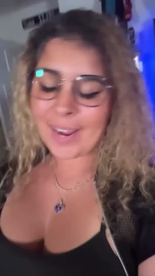 justyeliz - Full video: Watching porn and constantly leaking precum and cum