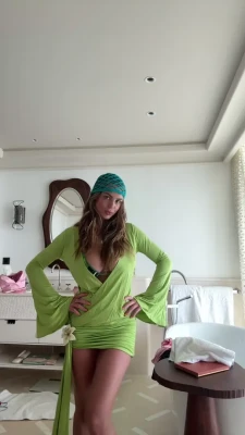 myfavoritewants - Put me back in my place Sir
