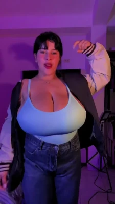 danielapereiraof21 - 🥵Thirsty 𝗧𝗶𝗽 𝗚𝗮𝗺𝗲🥵 Tip $10 for