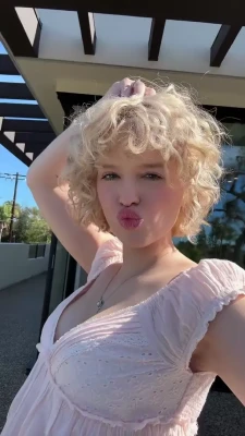 giinaalynn - Full of this inside , look how wet 💌