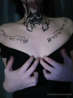 caties - Stream started at 02/15/2021 12:52 am  Valentine's Day Stream