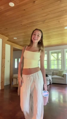 samanthaschwartz - Morning Sexy Time Review Activity: Sleepy kisses turned into
