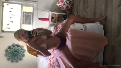 anywaybrittnaay - I am active for videocall and custom videos now