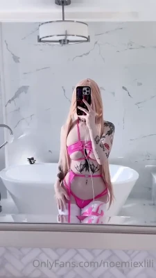 noemiexlili - Oh yeah it s a handful  hopefully you can handle it all     part 1