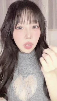 momoki_0515 - Playing with myself before bed... fantasizing about a giant cock that