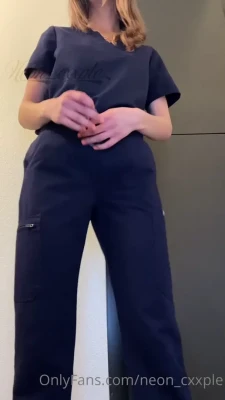riatheravenous - Two dom tops take turn on my ass. I get 3 loads in my hole and one
