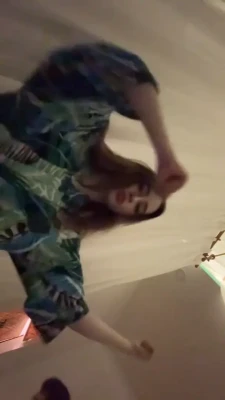 tarankaaa - Lil upper body stretchhhh. I have been a very bad girl... cuz Ive not