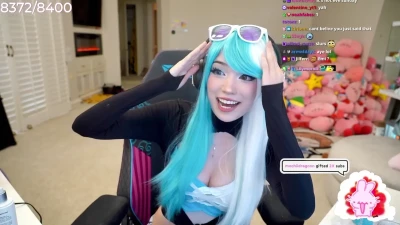 emiru - Hello Everyone... I'm going to be streaming a Girl Girl shoot LIVE