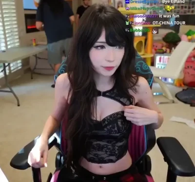 emiru - 我真的比較喜歡真實有溫度的肉棒哈哈🤣