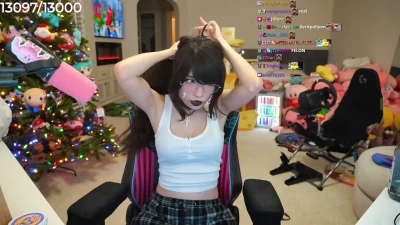 emiru - I finally had a chance to black Daddy's boots!! We've been super busy