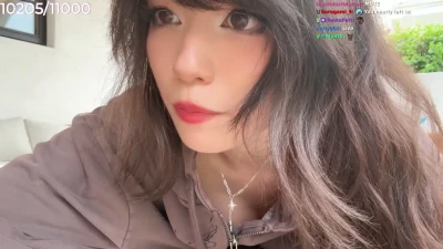 emiru - The gifts are piling up!! I’m so excited for my birthday 🥳