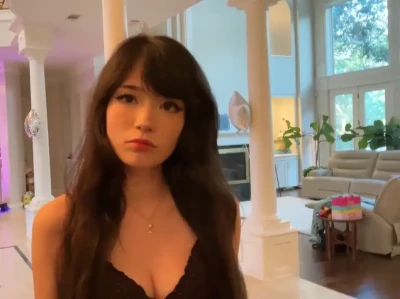 emiru - Baby can we get up close and personal 🫦