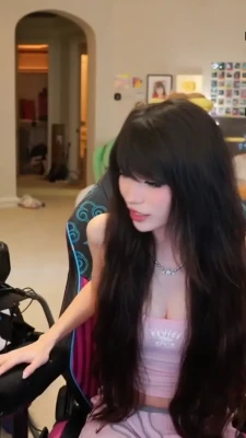 emiru - Definitely making more clapping videos I didn’t realize how much