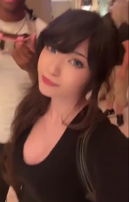 emiru - dm me and i'll be your naughty foxy 🦊