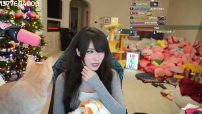 emiru - Hou je van mijn achterkant?