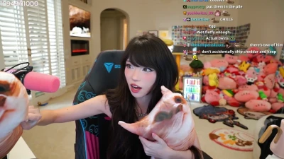 emiru - Do you like a topless Loki goddess? 👀