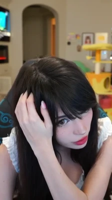 emiru - Ripping my stockings open = instant 💦. Now imagine how wet I'd be