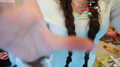 emiru - Sleepy but still willing to suck some dick 😇