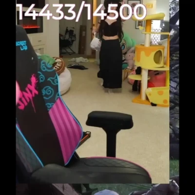 emiru - Corporate Booty!!! In a skirt 🍑