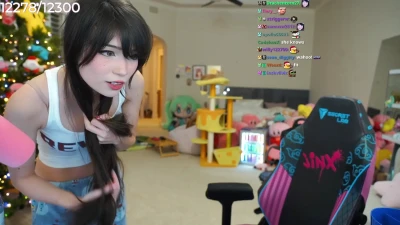 emiru - How about a striptease! 7 minute video