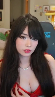 emiru - Streaming in an hour:)