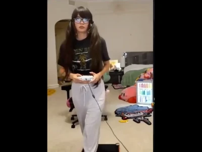 emiru - Free little video for you .