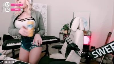 swebliss - Self love is the best love?!