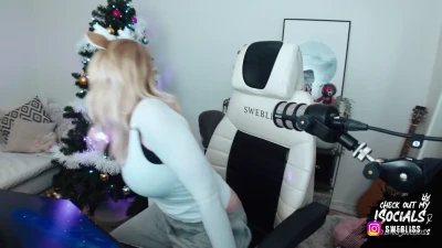 swebliss - Show my tits the love they deserve🍊🍊😈