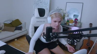 swebliss - come and get naughty