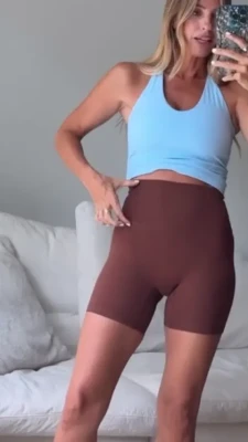rocioguiraodiaz - I found three videos on my phone from Sunday night. Rhonda and I went
