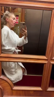 angel_regresss - Ponytail or loose hair? 😈