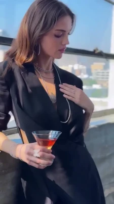 colleencole - saw this look of pure concentration while editing the video hopefully