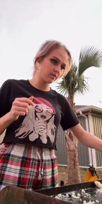 beccarosebitch - You have been programmed to receive.  Commence orifice probing in