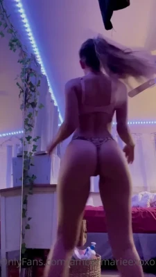 ambercostigan - Play with me 👻