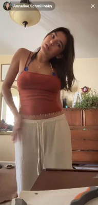 annalouise - Spanking that perfect booty  @jiggleyourpuffs