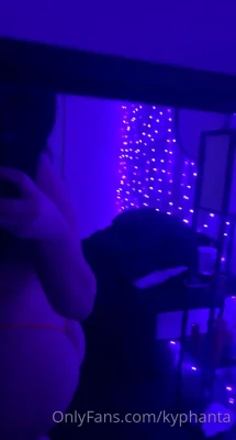 kyphanta - Hide your phone from your gf today and goon and send for me