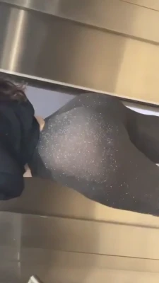 candyrobbs - @ebonymeoww getting hard so sexy