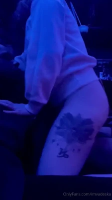 imvadeskaxxx - Gotta cool down after the gym 🍑