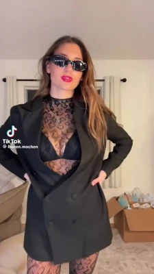 laurenmochen - NEW Oil up and flexing video sent to reoccurring subscribers for free