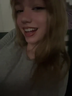 mikahlynn - Good Monday let's get wet and play