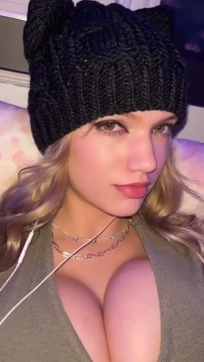 mikahlynn - Somebunny is moving so sexy 😍🐇 part 1