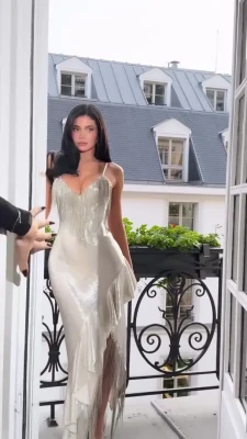 kyliejenner - THE LOOK OF I NEED TO FUCK 😈👅