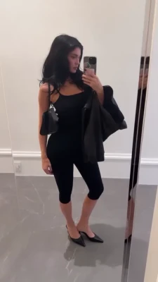 kyliejenner - Wish these lips was round your cock? Tip your princess £10 to