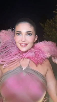 kyliejenner - I’m always faded go add my free page pocket stars.com/Lov3lygia 😘