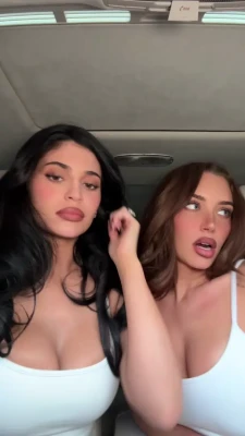 kyliejenner - 3. Awesome personality...down-to-earth, witty, charming, sarcastic,