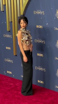 jennaortega - I'm about to make your morning ten times better 😈